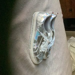 Pretty not been worn to much